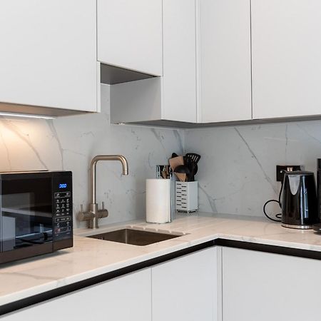 3 Bedroom Flat With Terrace In Central Лондон Екстер'єр фото